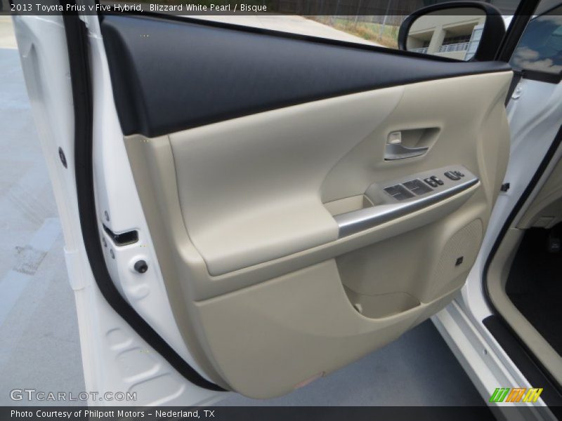 Blizzard White Pearl / Bisque 2013 Toyota Prius v Five Hybrid
