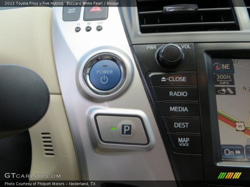 Blizzard White Pearl / Bisque 2013 Toyota Prius v Five Hybrid