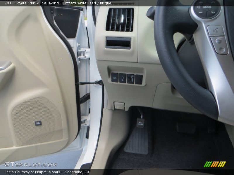 Blizzard White Pearl / Bisque 2013 Toyota Prius v Five Hybrid