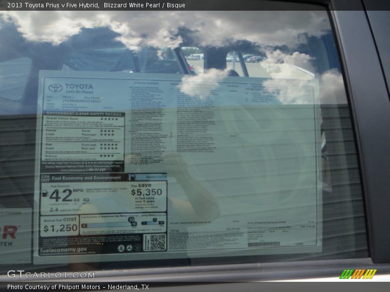 Blizzard White Pearl / Bisque 2013 Toyota Prius v Five Hybrid