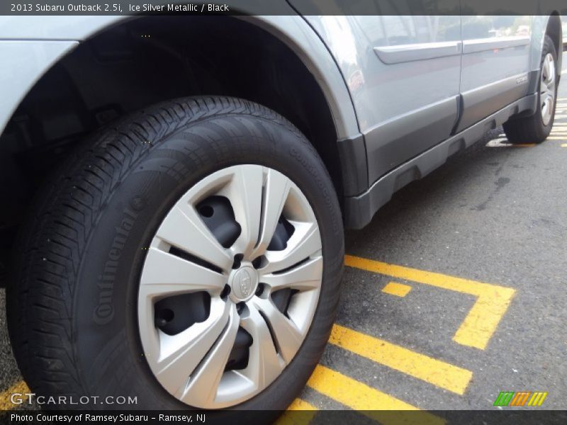 Ice Silver Metallic / Black 2013 Subaru Outback 2.5i
