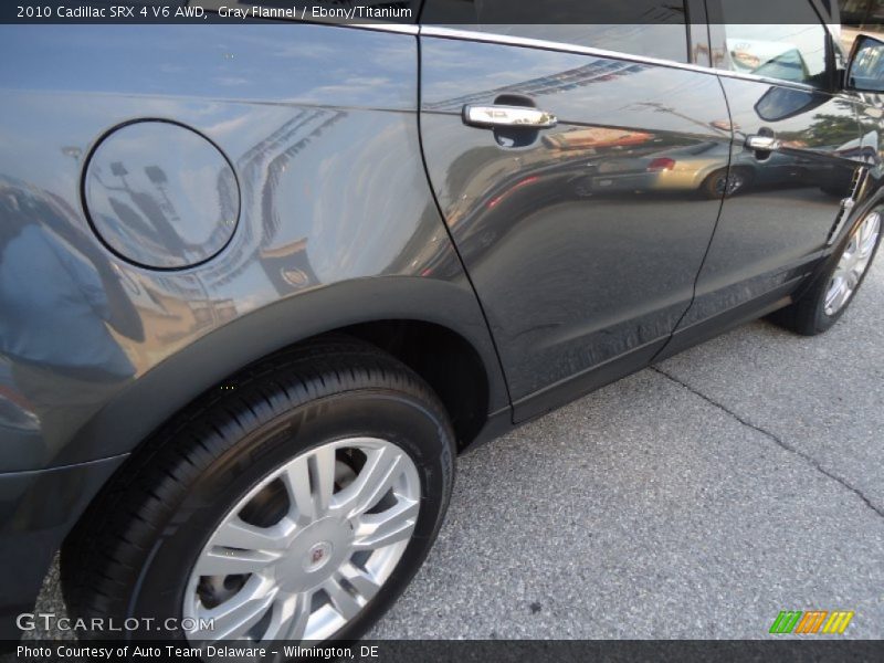Gray Flannel / Ebony/Titanium 2010 Cadillac SRX 4 V6 AWD