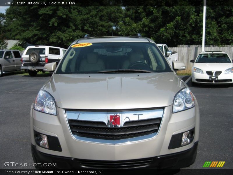 Gold Mist / Tan 2007 Saturn Outlook XR