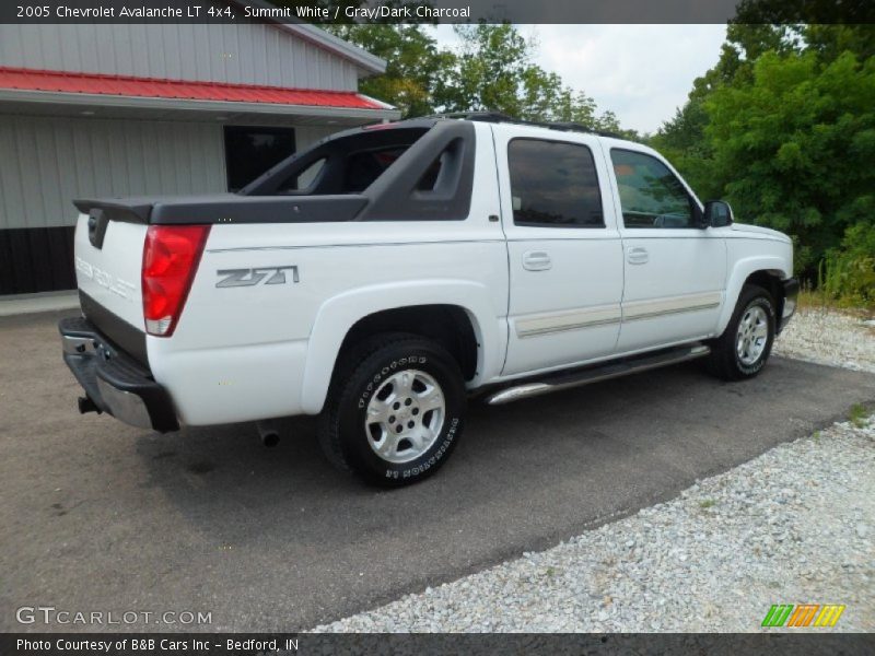 Summit White / Gray/Dark Charcoal 2005 Chevrolet Avalanche LT 4x4