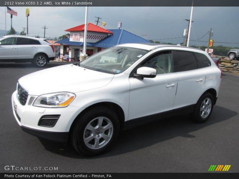 Ice White / Sandstone 2012 Volvo XC60 3.2 AWD