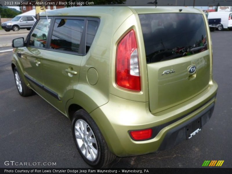 Alien Green / Black Soul Logo Cloth 2013 Kia Soul +