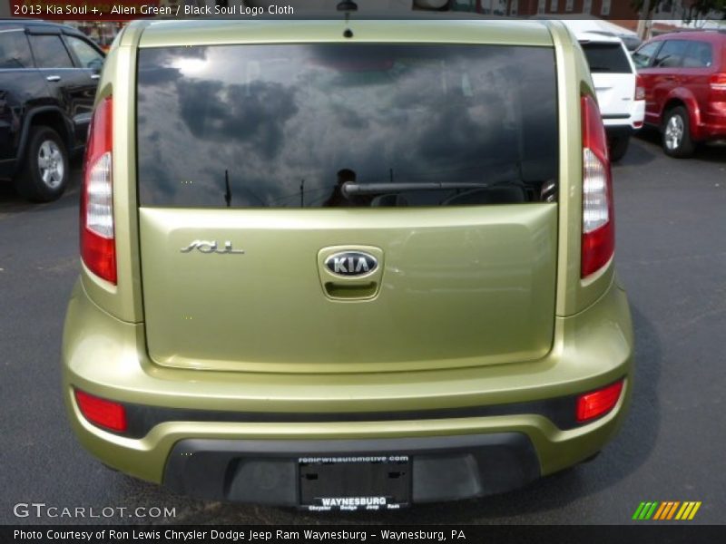 Alien Green / Black Soul Logo Cloth 2013 Kia Soul +