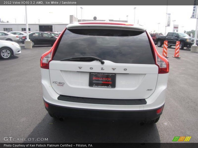 Ice White / Sandstone 2012 Volvo XC60 3.2 AWD