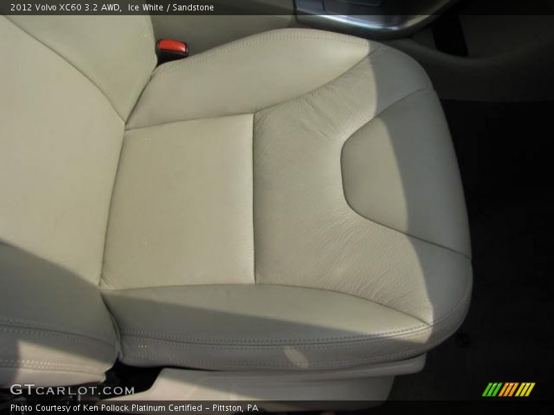 Ice White / Sandstone 2012 Volvo XC60 3.2 AWD