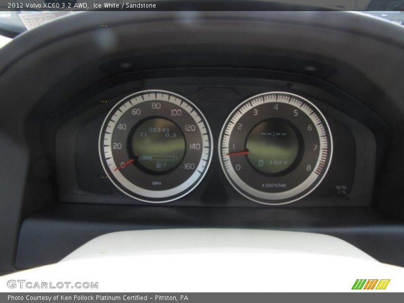 Ice White / Sandstone 2012 Volvo XC60 3.2 AWD