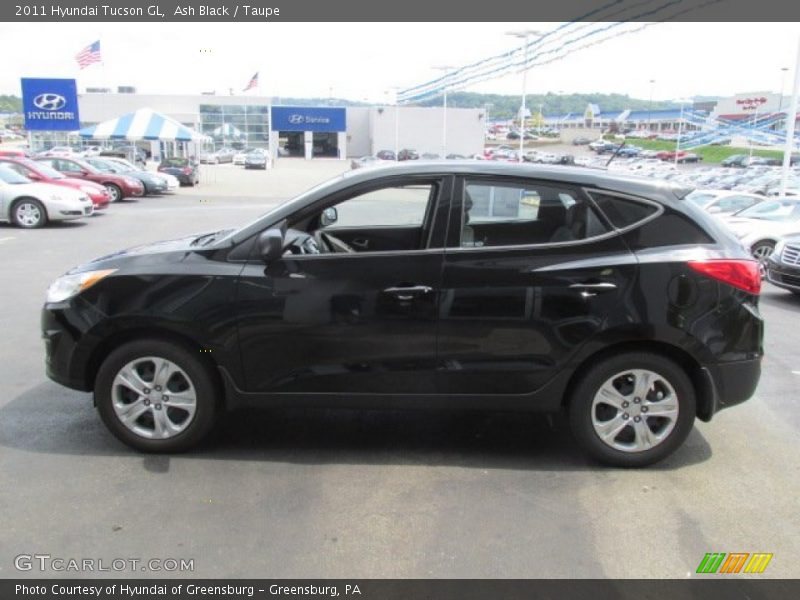 Ash Black / Taupe 2011 Hyundai Tucson GL