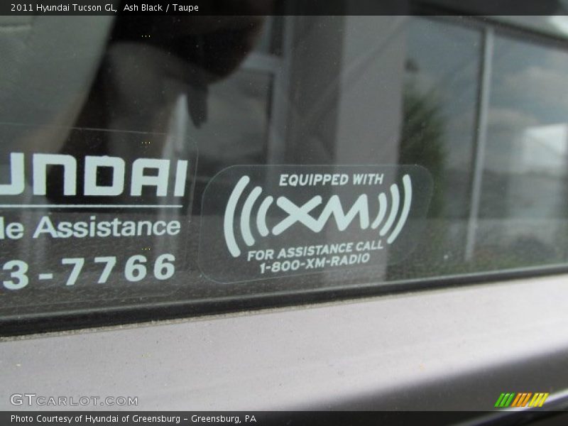 Ash Black / Taupe 2011 Hyundai Tucson GL