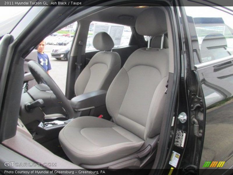Ash Black / Taupe 2011 Hyundai Tucson GL