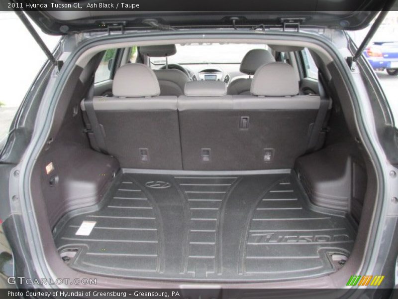 Ash Black / Taupe 2011 Hyundai Tucson GL