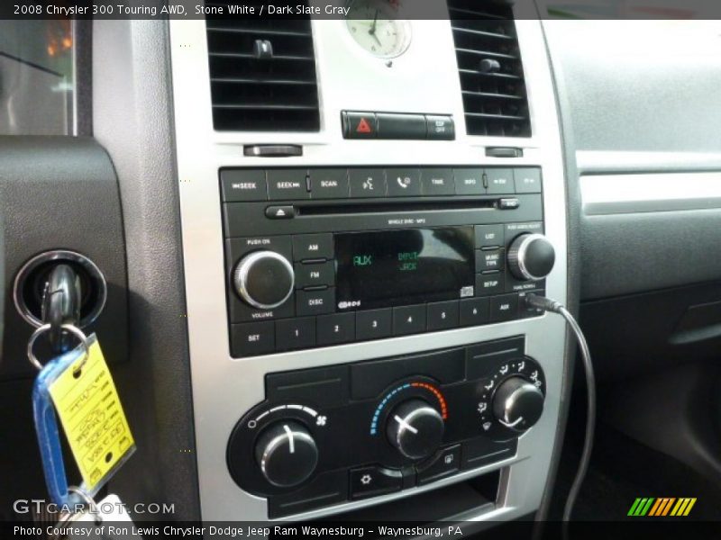 Stone White / Dark Slate Gray 2008 Chrysler 300 Touring AWD
