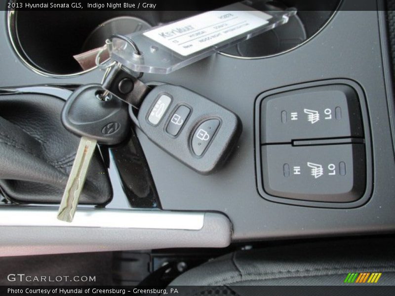 Indigo Night Blue / Gray 2013 Hyundai Sonata GLS
