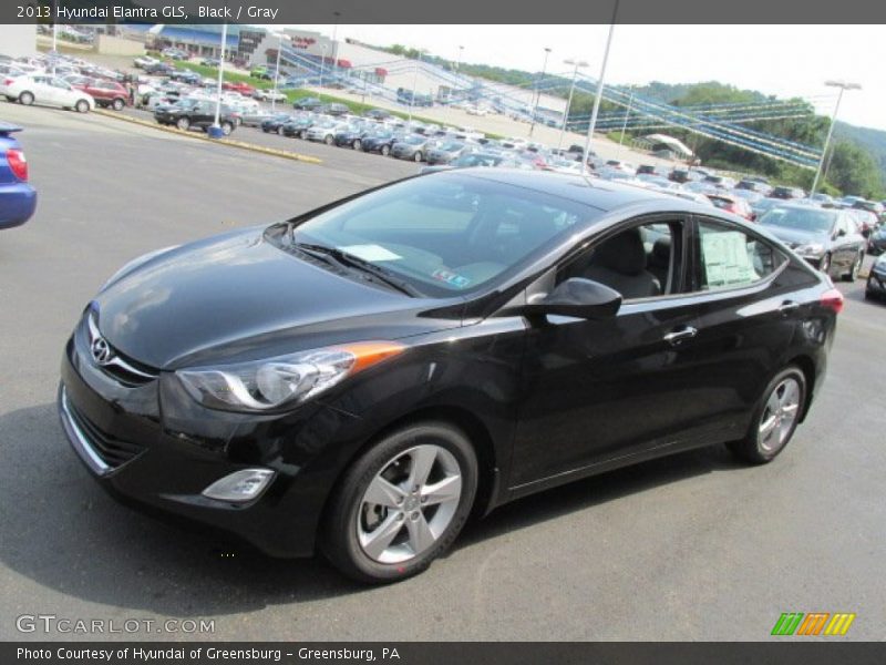 Front 3/4 View of 2013 Elantra GLS