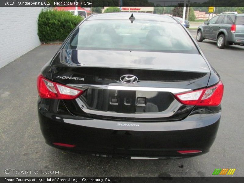 Midnight Black / Gray 2013 Hyundai Sonata GLS
