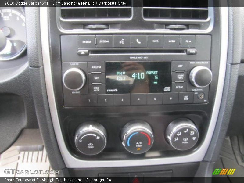 Light Sandstone Metallic / Dark Slate Gray 2010 Dodge Caliber SXT