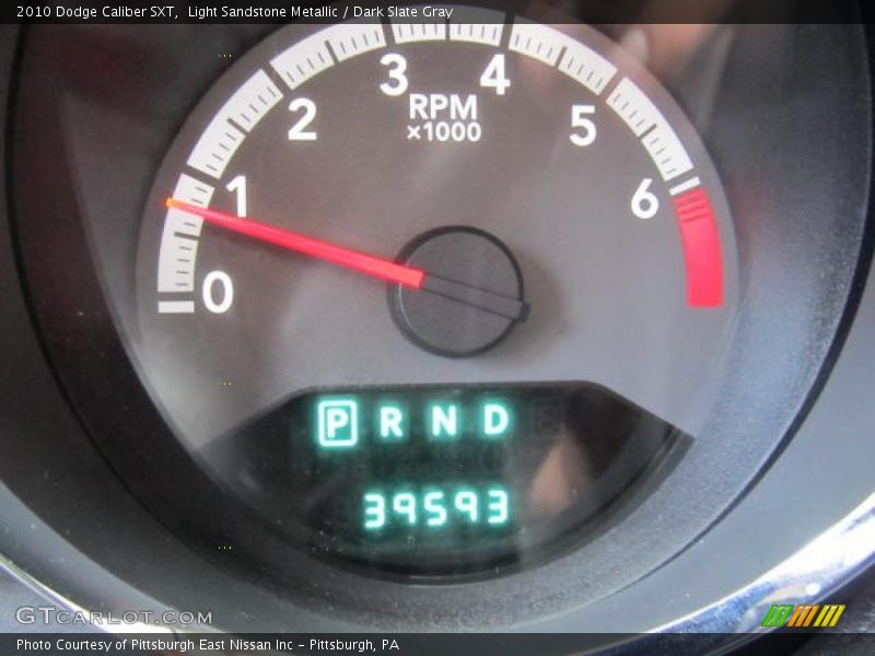 Light Sandstone Metallic / Dark Slate Gray 2010 Dodge Caliber SXT