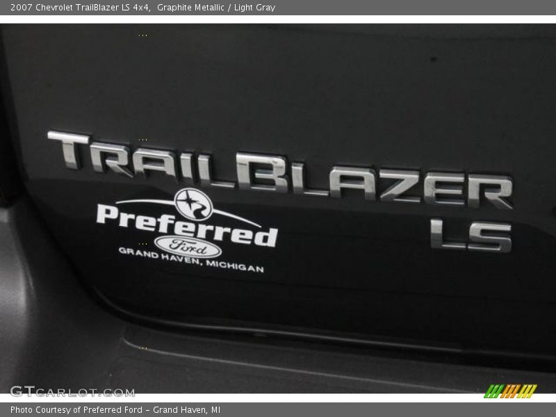 Graphite Metallic / Light Gray 2007 Chevrolet TrailBlazer LS 4x4