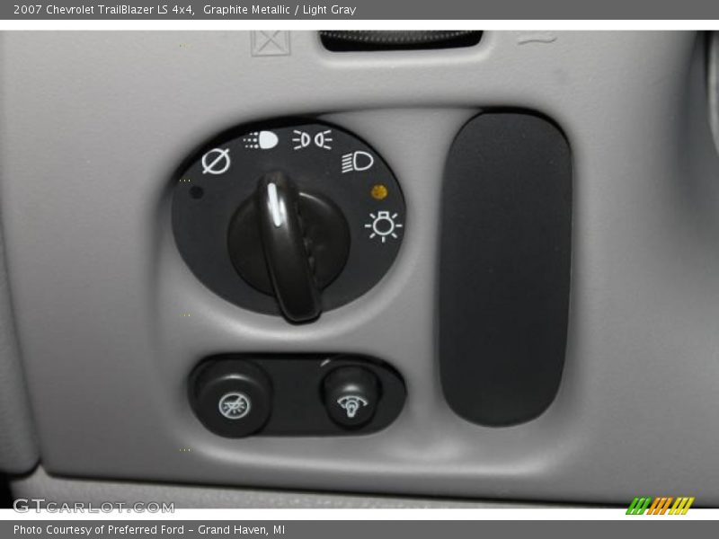 Graphite Metallic / Light Gray 2007 Chevrolet TrailBlazer LS 4x4