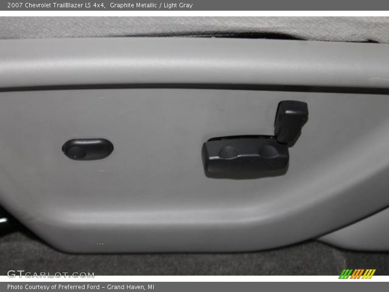 Graphite Metallic / Light Gray 2007 Chevrolet TrailBlazer LS 4x4