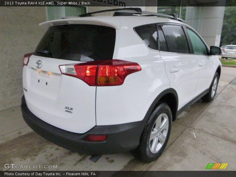 Super White / Black 2013 Toyota RAV4 XLE AWD