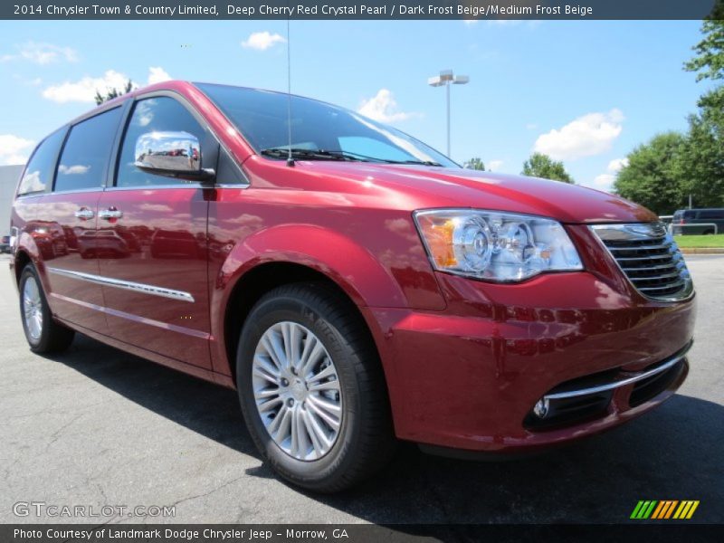 Front 3/4 View of 2014 Town & Country Limited