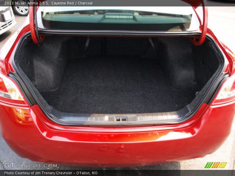 Cayenne Red / Charcoal 2013 Nissan Altima 2.5 S