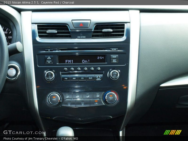 Cayenne Red / Charcoal 2013 Nissan Altima 2.5 S