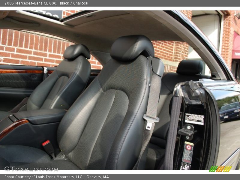 Front Seat of 2005 CL 600