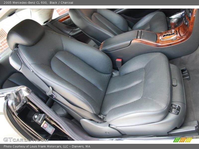 Front Seat of 2005 CL 600
