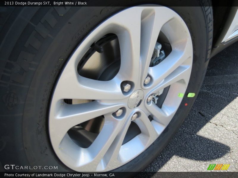 Bright White / Black 2013 Dodge Durango SXT