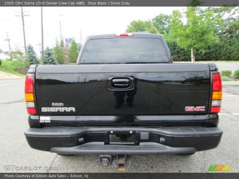 Onyx Black / Stone Gray 2005 GMC Sierra 1500 Denali Crew Cab AWD
