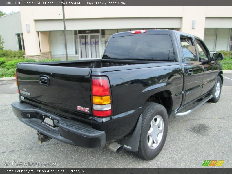 Onyx Black / Stone Gray 2005 GMC Sierra 1500 Denali Crew Cab AWD