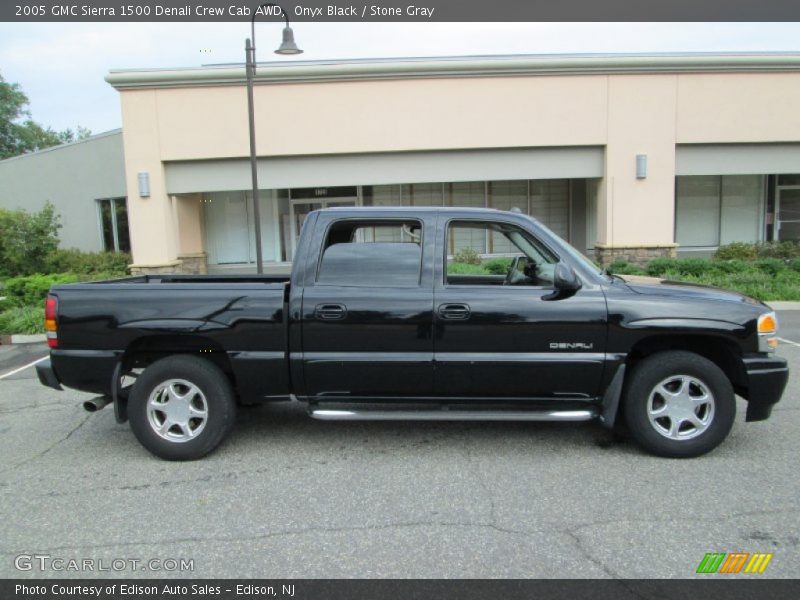 Onyx Black / Stone Gray 2005 GMC Sierra 1500 Denali Crew Cab AWD