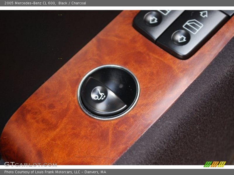 Controls of 2005 CL 600