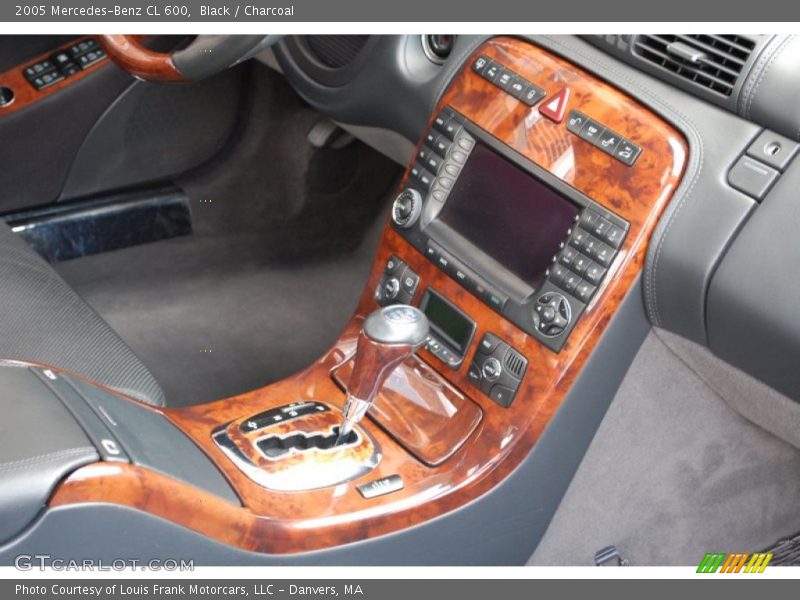 Controls of 2005 CL 600