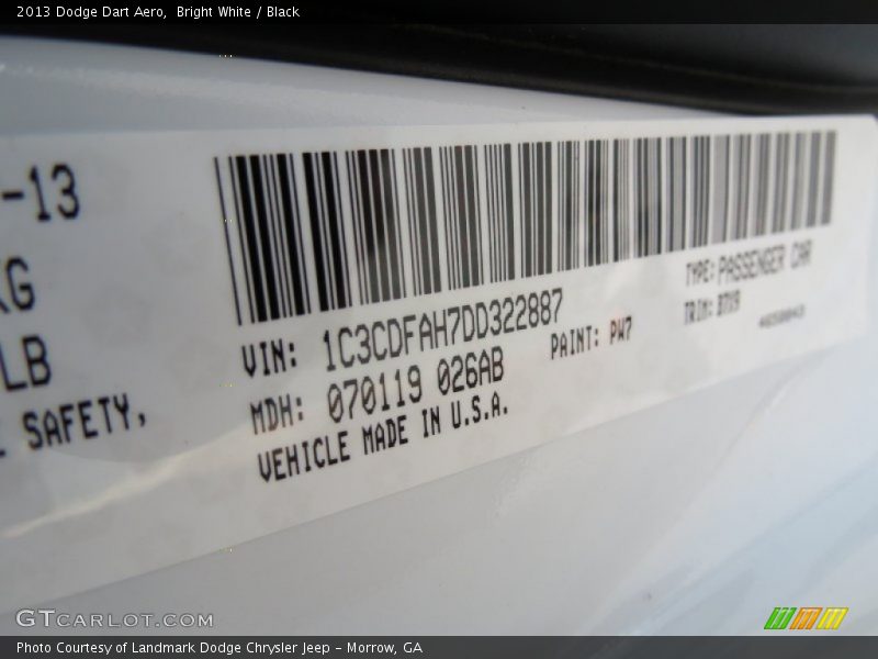 Bright White / Black 2013 Dodge Dart Aero