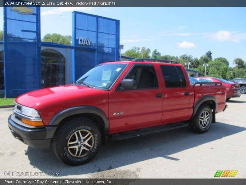 Victory Red / Graphite 2004 Chevrolet S10 LS Crew Cab 4x4