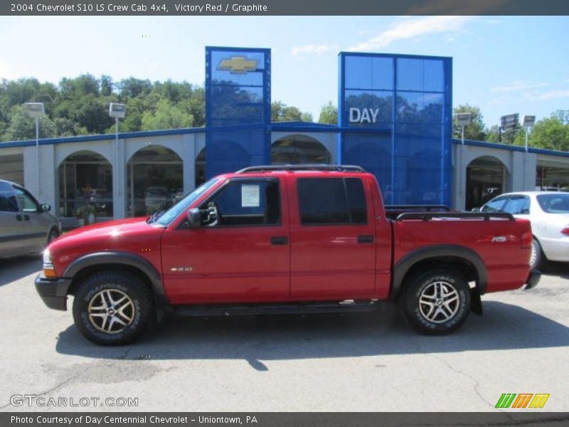 Victory Red / Graphite 2004 Chevrolet S10 LS Crew Cab 4x4