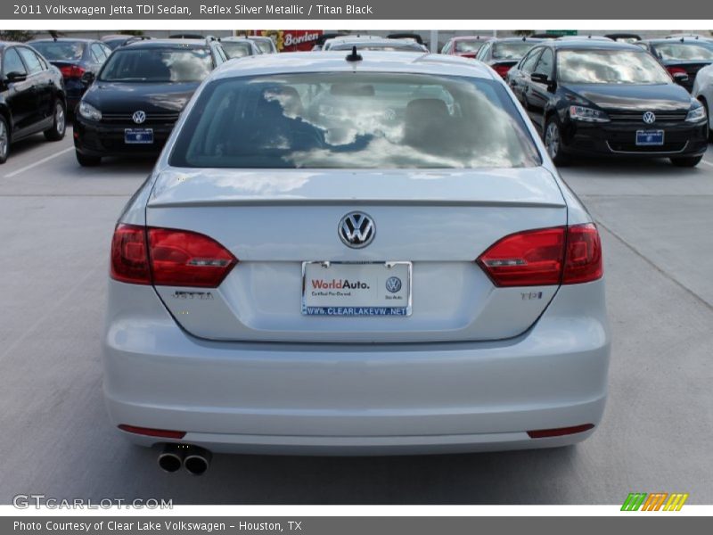 Reflex Silver Metallic / Titan Black 2011 Volkswagen Jetta TDI Sedan