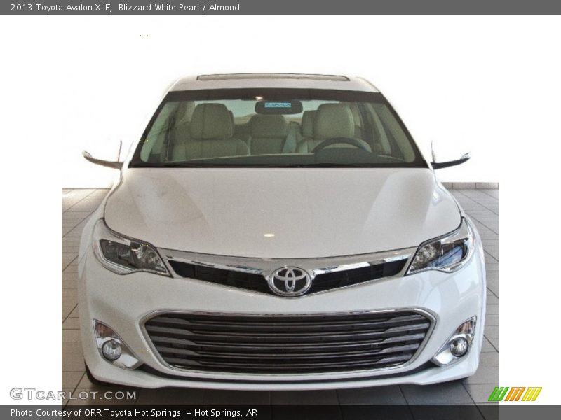 Blizzard White Pearl / Almond 2013 Toyota Avalon XLE