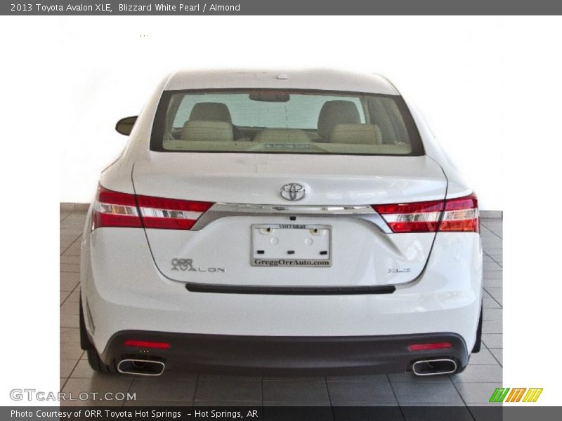 Blizzard White Pearl / Almond 2013 Toyota Avalon XLE