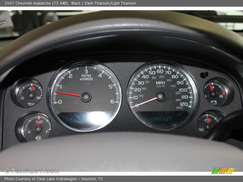 Black / Dark Titanium/Light Titanium 2007 Chevrolet Avalanche LTZ 4WD