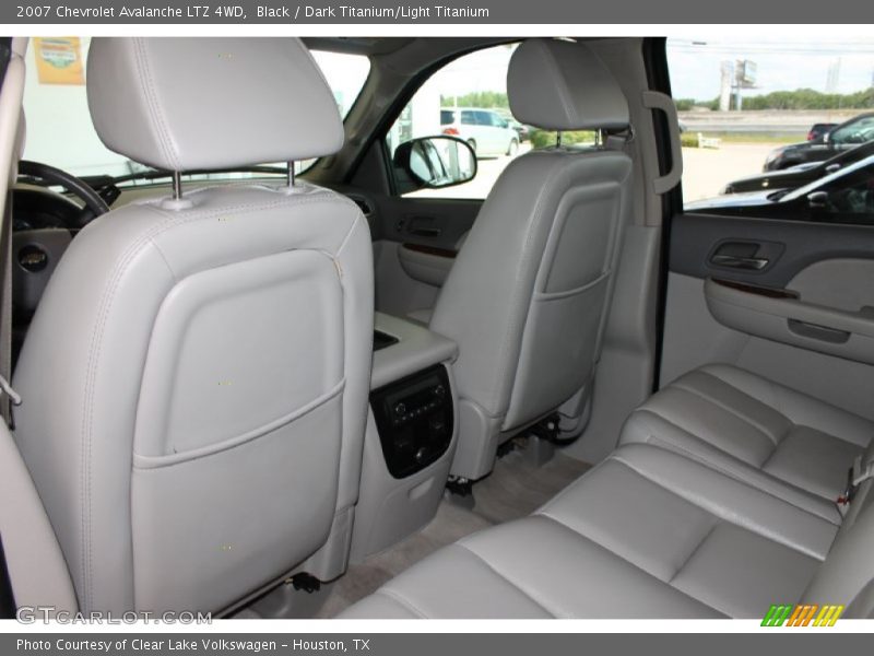 Black / Dark Titanium/Light Titanium 2007 Chevrolet Avalanche LTZ 4WD