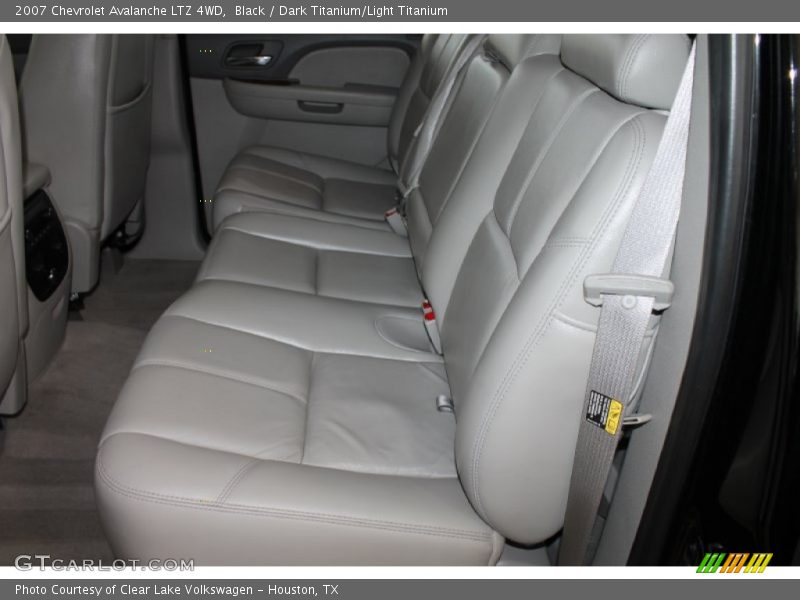 Black / Dark Titanium/Light Titanium 2007 Chevrolet Avalanche LTZ 4WD