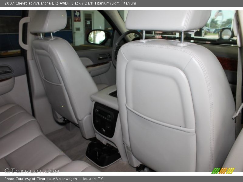 Black / Dark Titanium/Light Titanium 2007 Chevrolet Avalanche LTZ 4WD