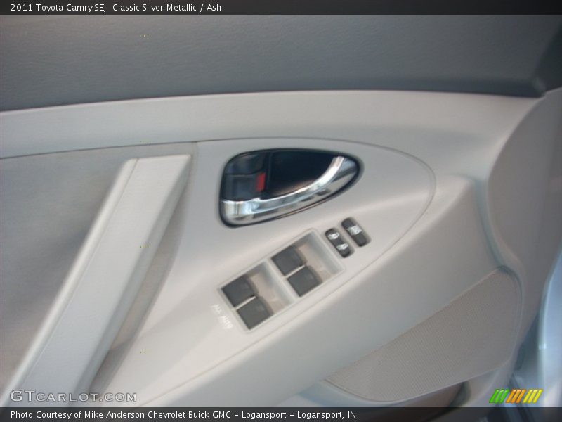 Classic Silver Metallic / Ash 2011 Toyota Camry SE
